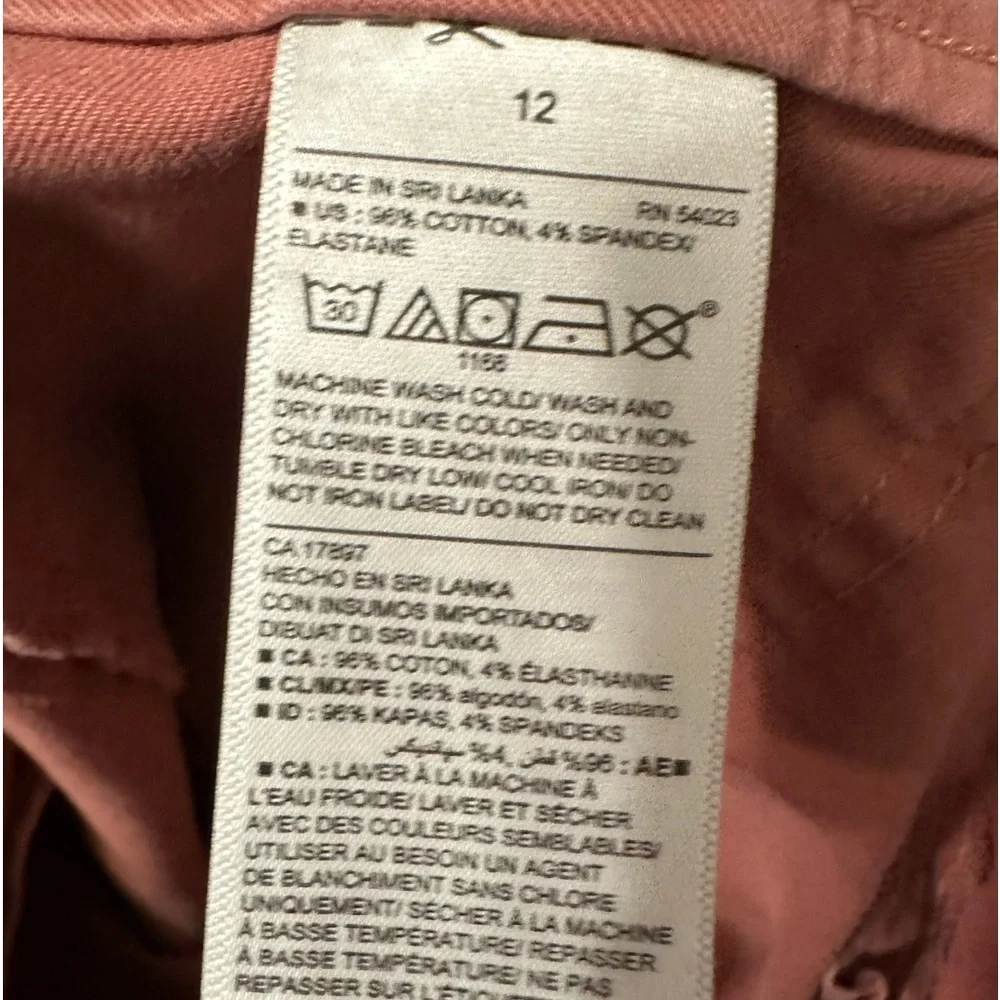 Old Navy Pixie Peach Ankle Length Pants - Picture 6 of 7